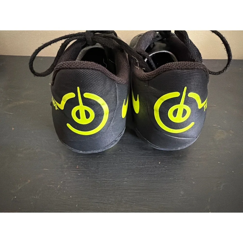 Nike Tiempo Black Yellow Kids Soccer Cleats Youth Size 5.5Y DA1334010